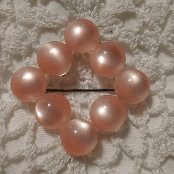 Vintage Jewelry - Vintage Cotton Candy Chic Pink Grannie Brooch/Pin